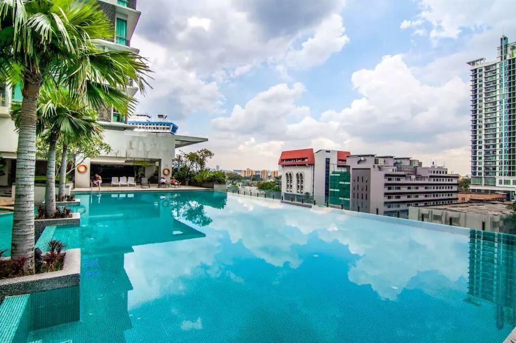 Urban Suites @ Swiss Garden Residence 쿠알라룸푸르 외부 사진